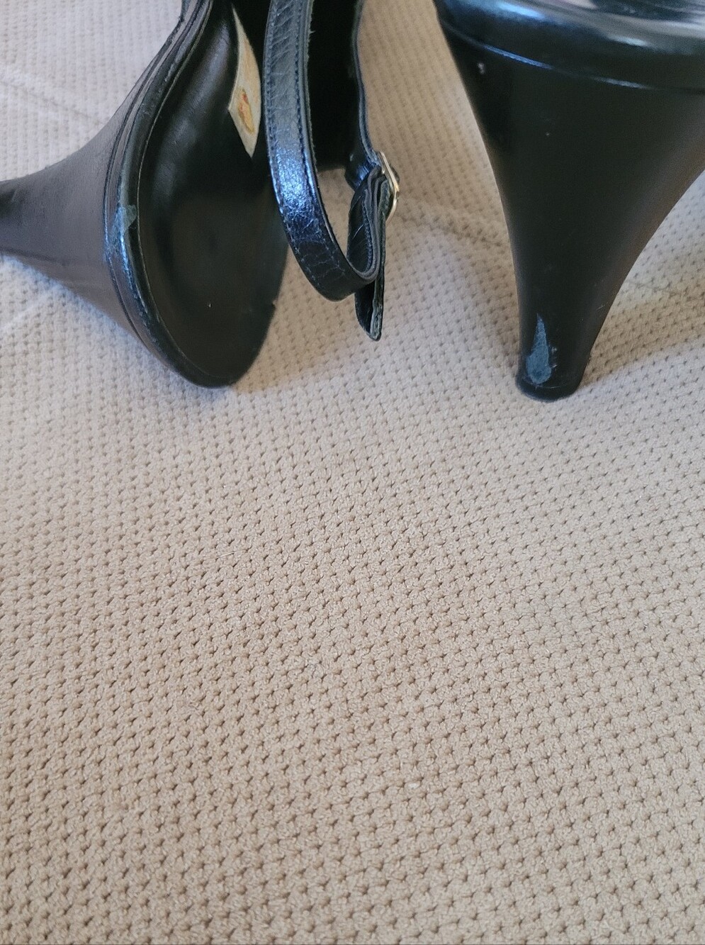 Gucci Black Leather Slingbacks  3" Heels  7 1/2 - Picture 6 of 6